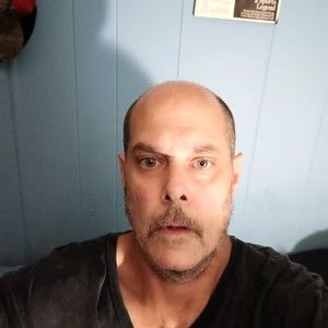 Meet your Posher, Dennis